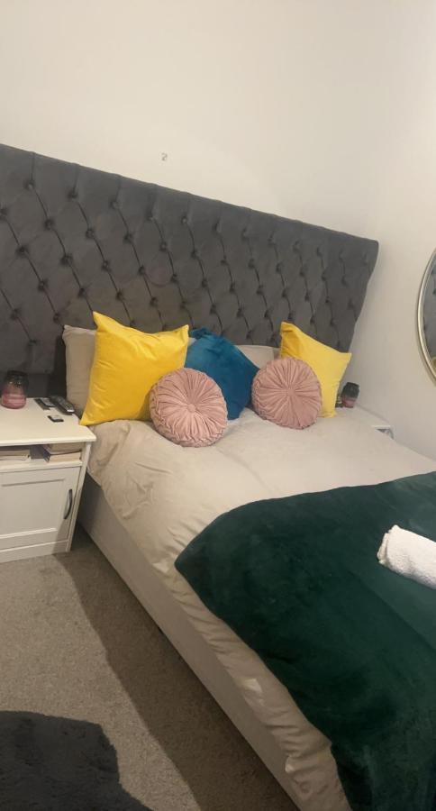 Spacious Double Room In Prime Location London Eksteriør billede